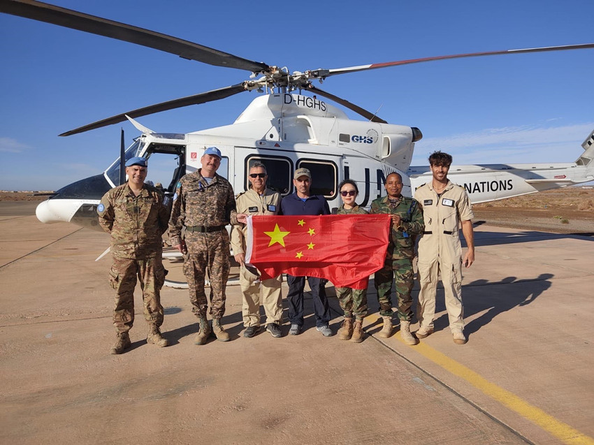 肖麗佳參與執行空中巡邏。西部戰區總醫院供圖