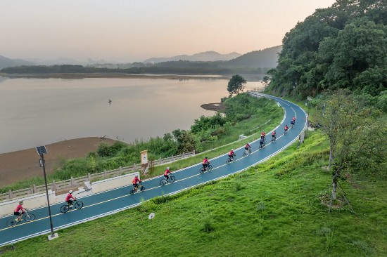 武夷山國(guó)家公園1號(hào)風(fēng)景道（南平崇陽溪段）。吳大灼 攝